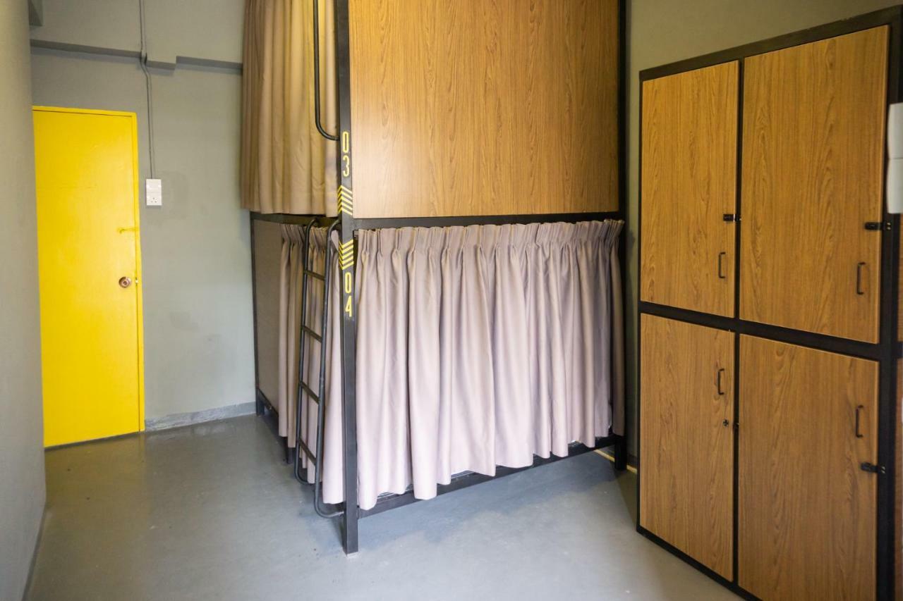 Traveller Bunker 1 Asrama